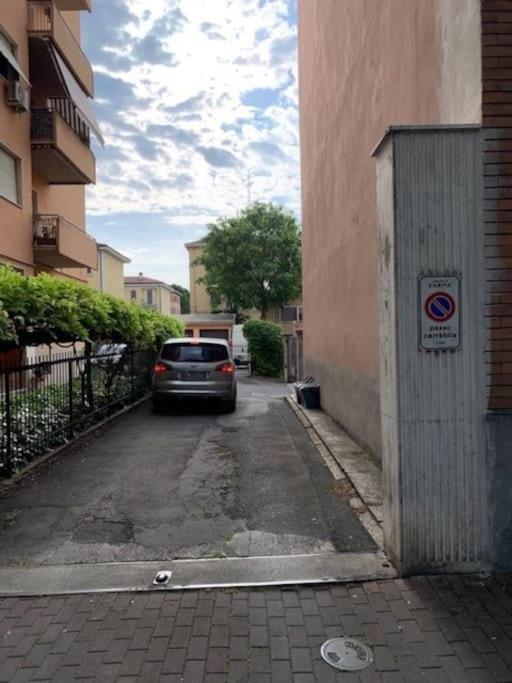 Appartamento Incantevole A Parma Bagian luar foto