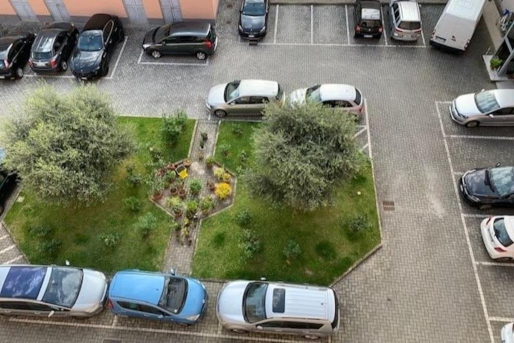 Appartamento Incantevole A Parma Bagian luar foto
