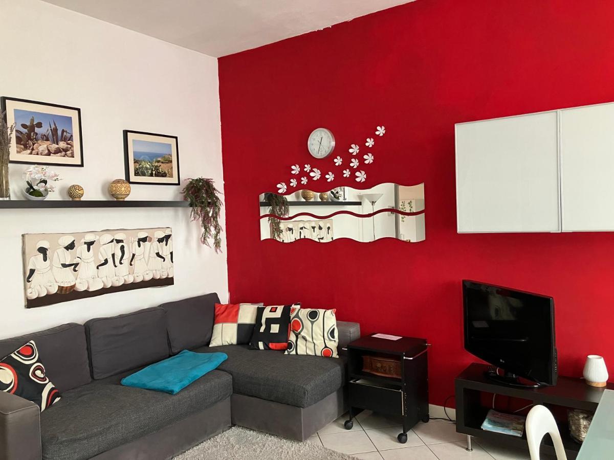 Appartamento Incantevole A Parma Bagian luar foto