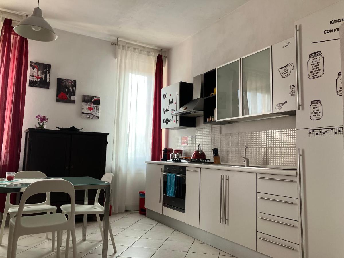 Appartamento Incantevole A Parma Bagian luar foto